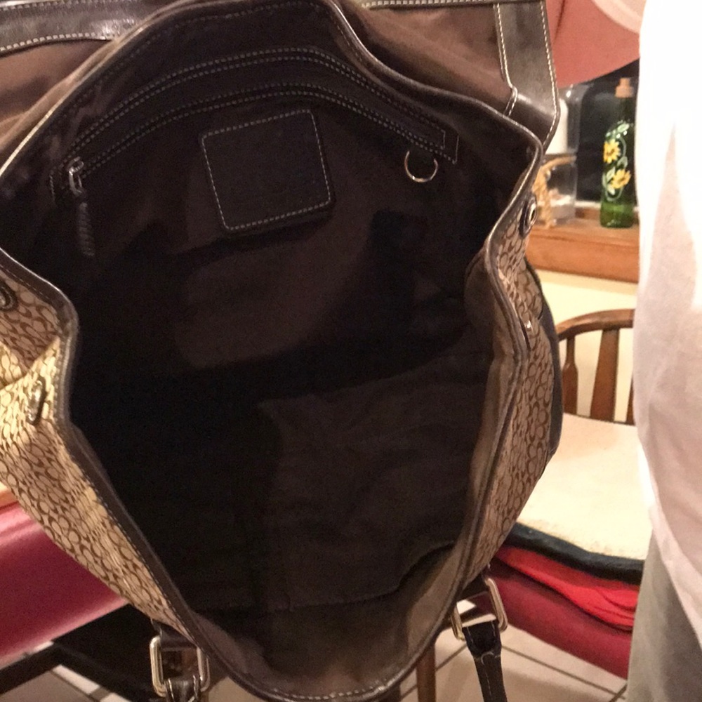 Coach Signature Tote - Picture 6 of 6